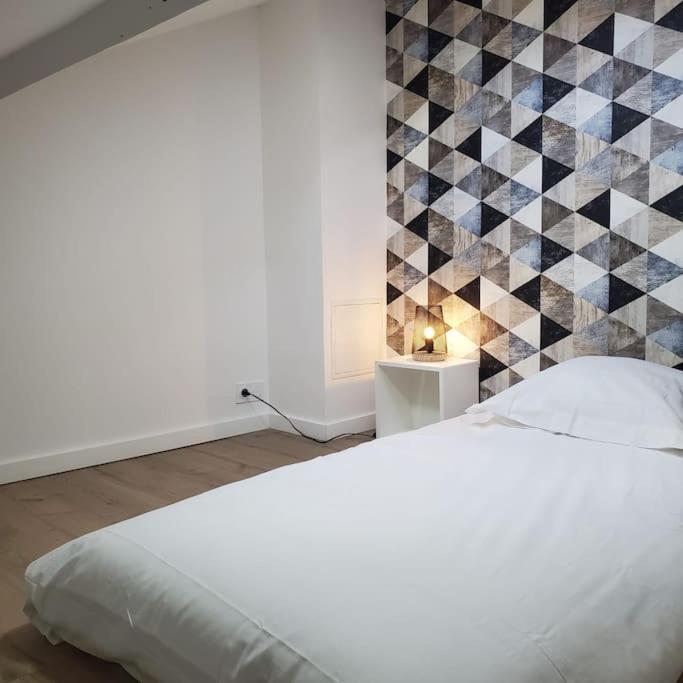 Apartamento L'Atelier B Magnifique Loft Avec Terrasse Privee Saint-Etienne  Exterior foto